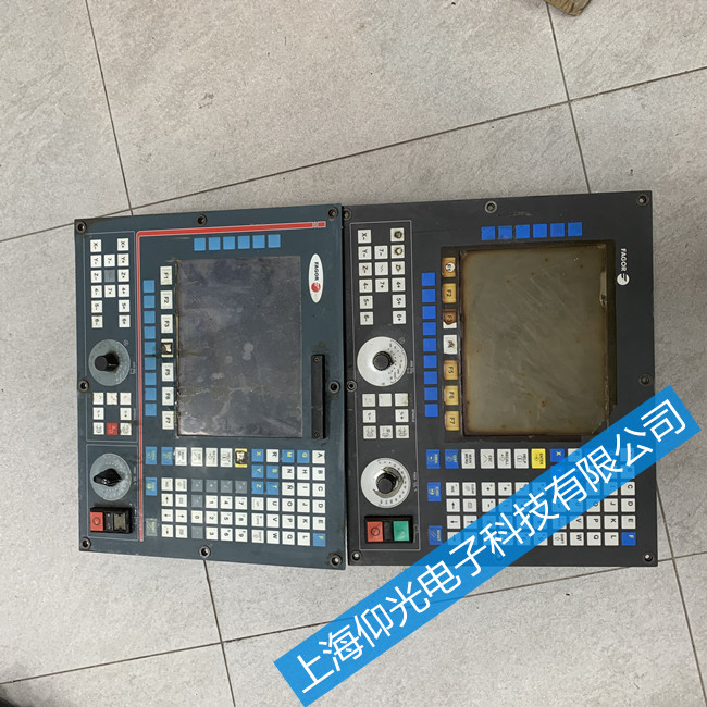 常州發(fā)格數(shù)控系統(tǒng)CNC8037出現(xiàn)有顯示但無輸出故障維修周期短
